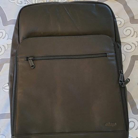 NWT eBags Professional Slim Jr Blk Lthr Backpack - Picture 1 of 12